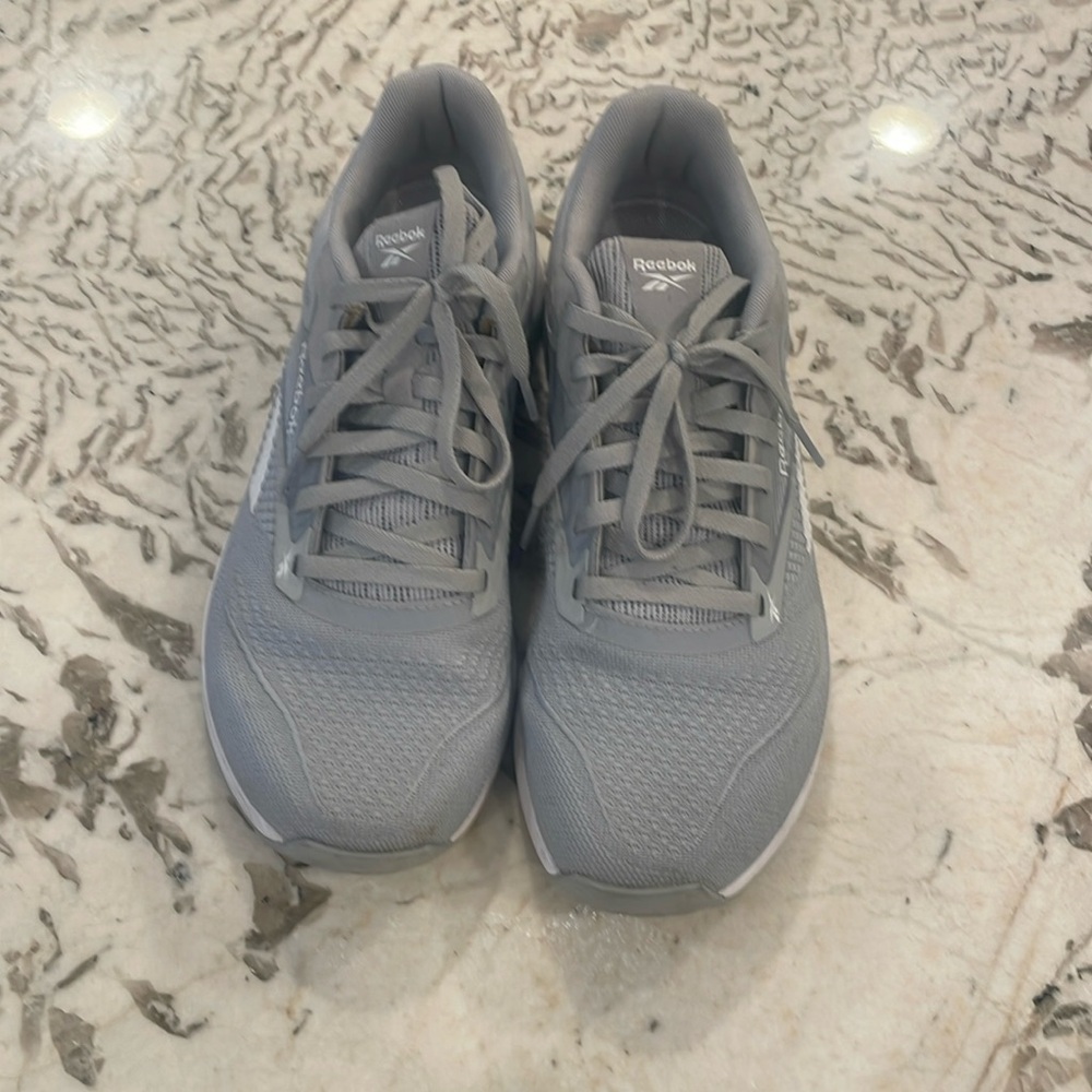 Reebok NANO X4… like new! Great condition!